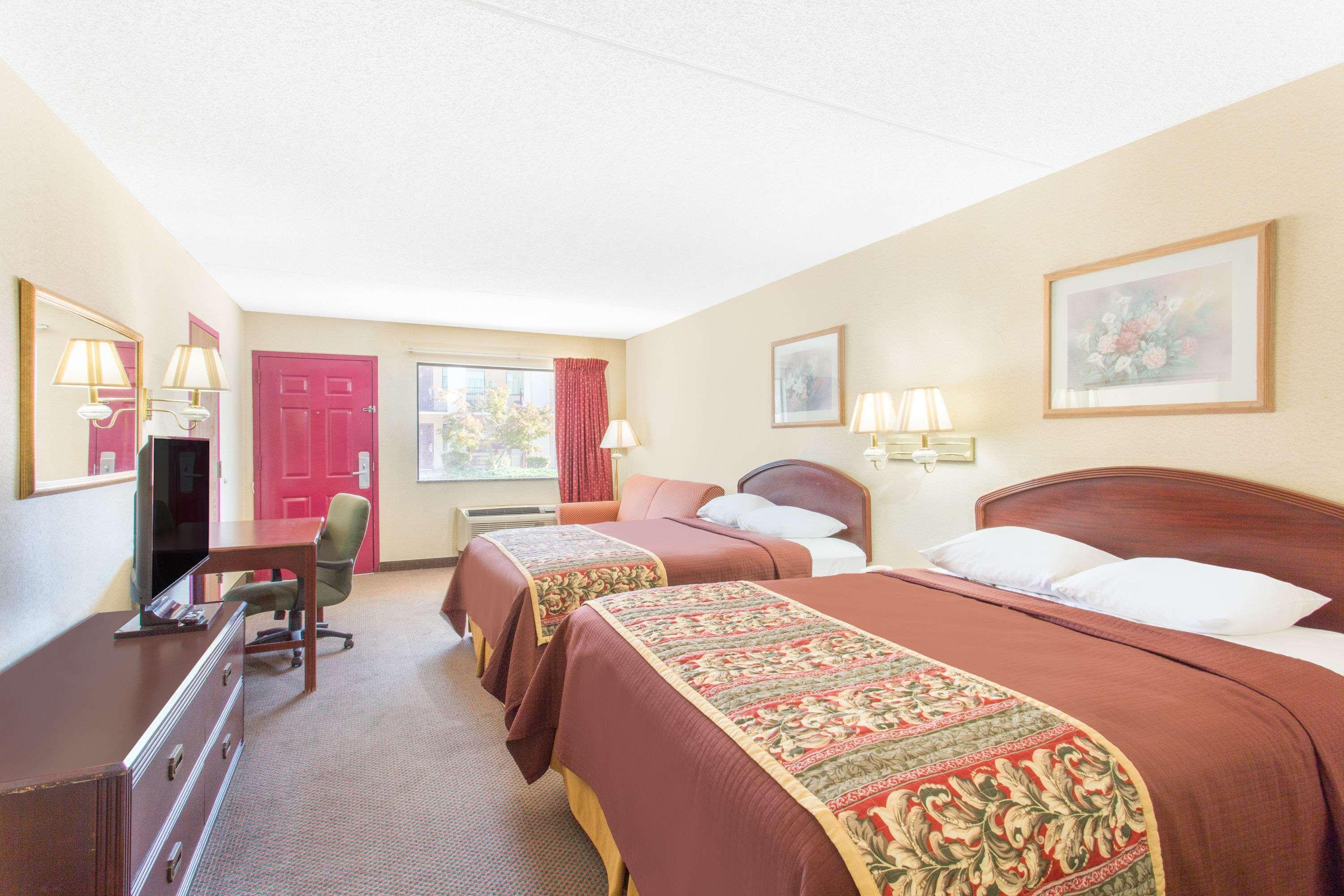 Days Inn & Suites By Wyndham Bentonville Luaran gambar