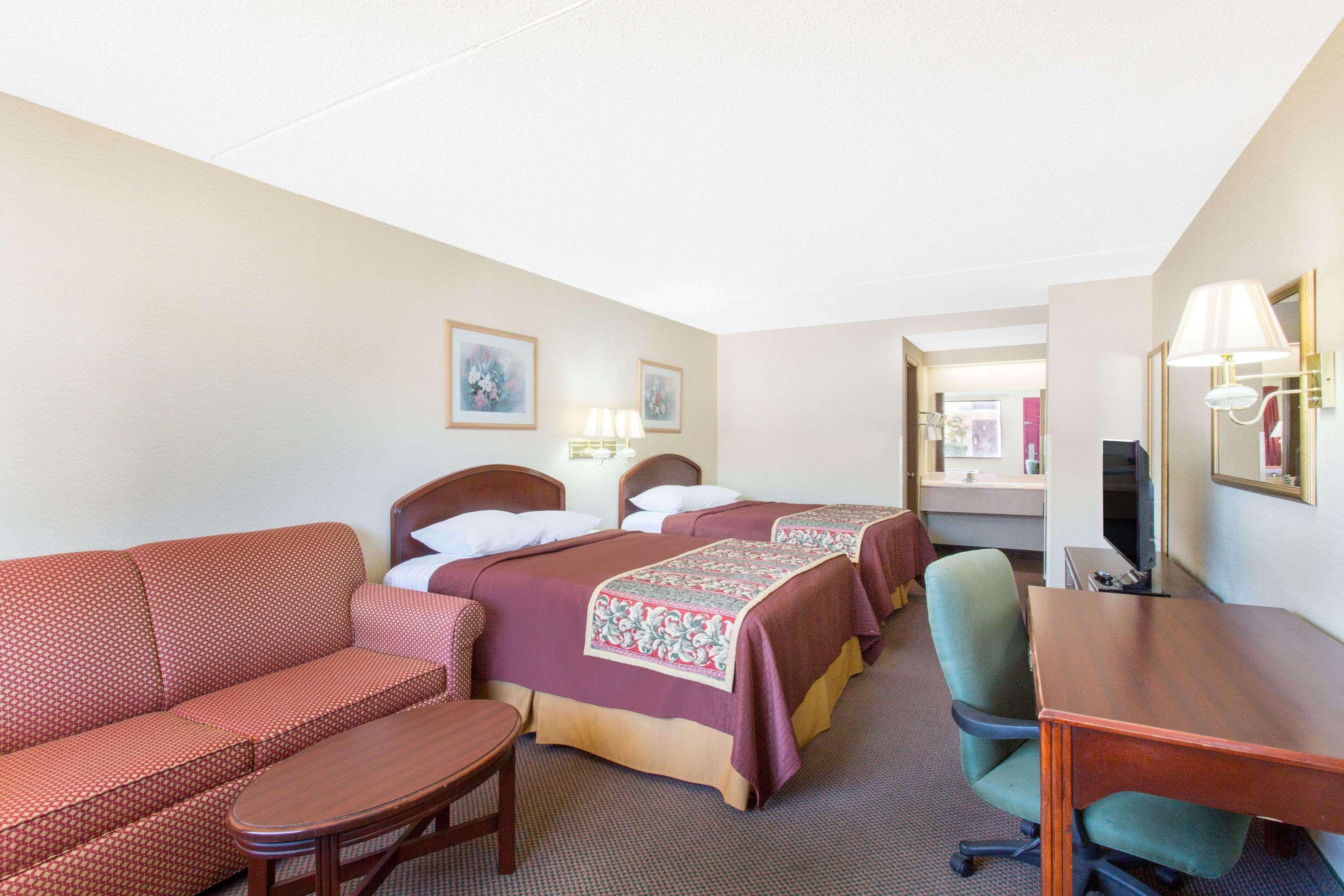 Days Inn & Suites By Wyndham Bentonville Luaran gambar