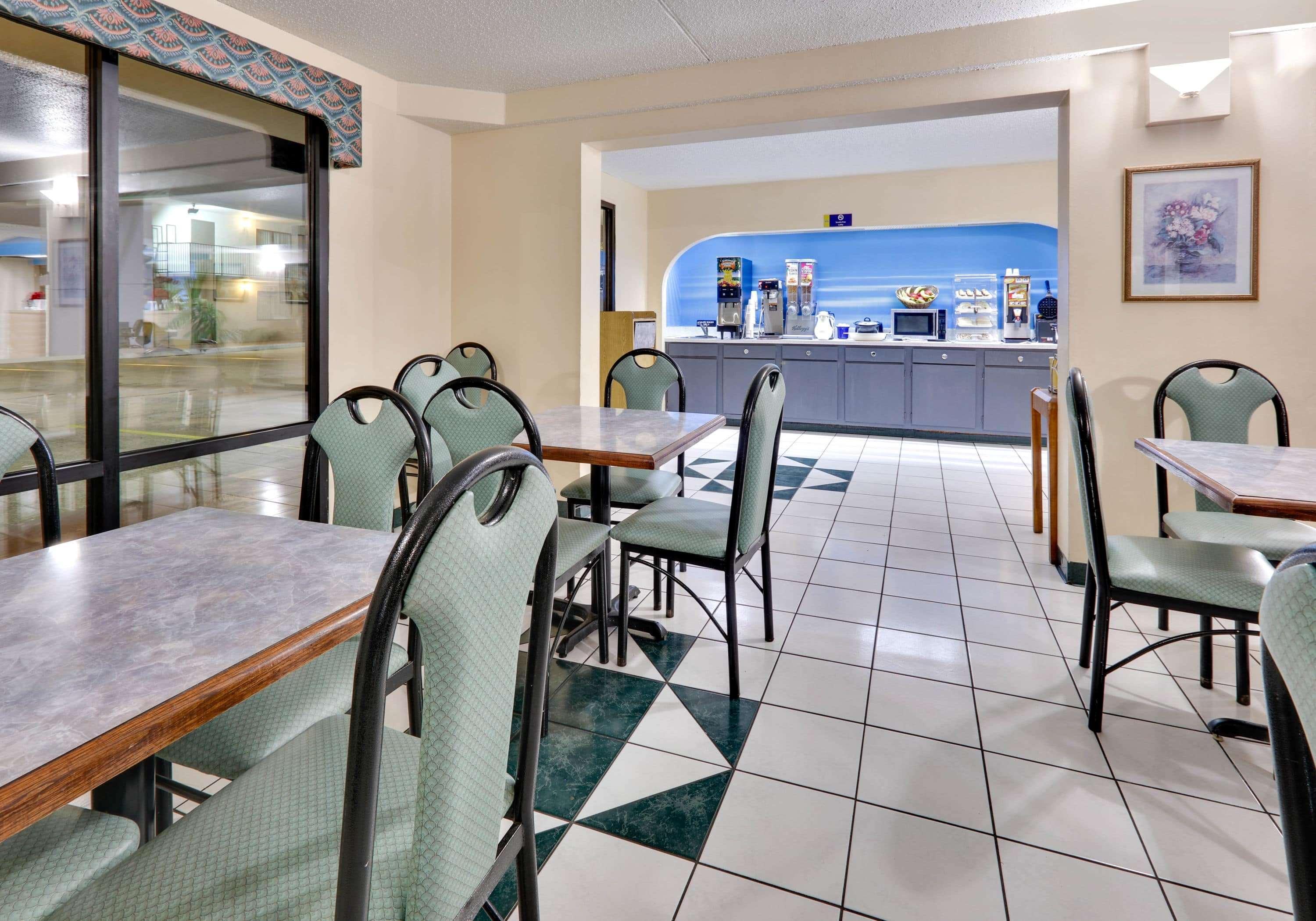 Days Inn & Suites By Wyndham Bentonville Luaran gambar
